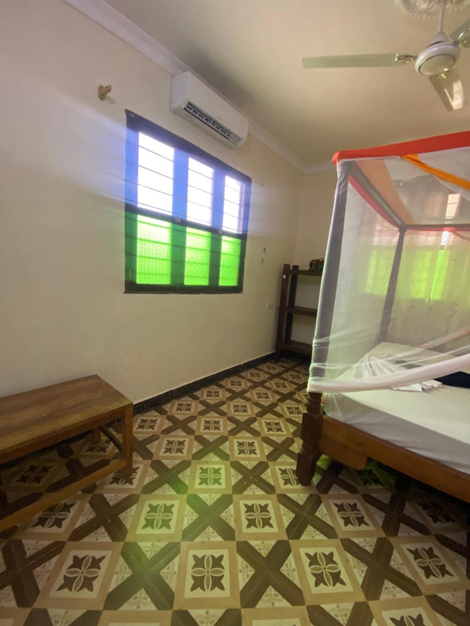 Falcon House Kendwa Bed and Breakfast Exterior foto